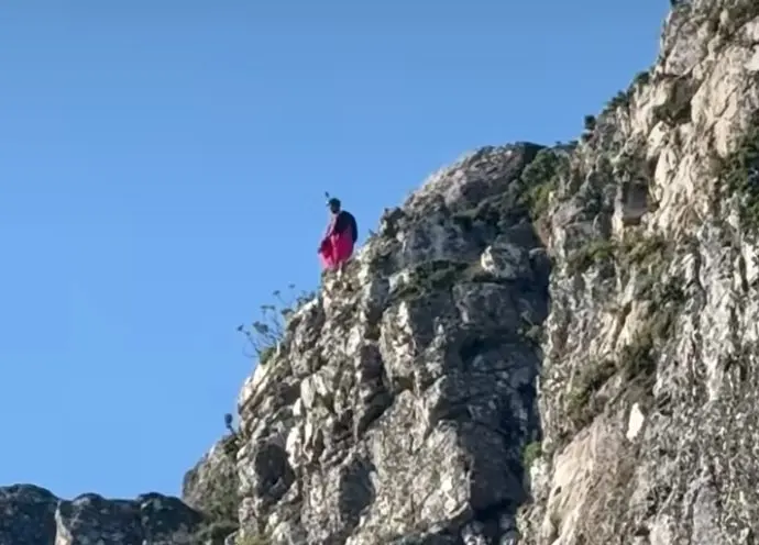 Table Mountain BASE jumping is illegal — SANParks renews warning after viral videos