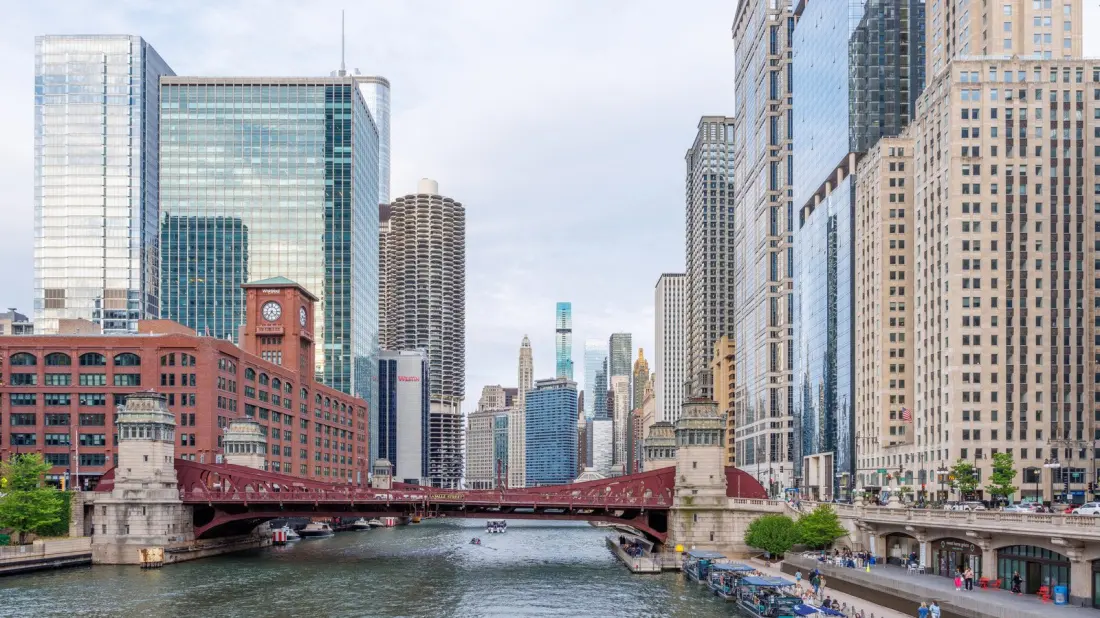 Chicago's Skyline Rule: Why Visitors Shouldn't Mention New York