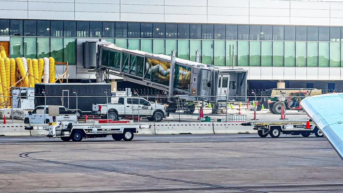 Dallas/Fort Worth's New Terminal F Joins America's Quiet Glass Jetway Revolution