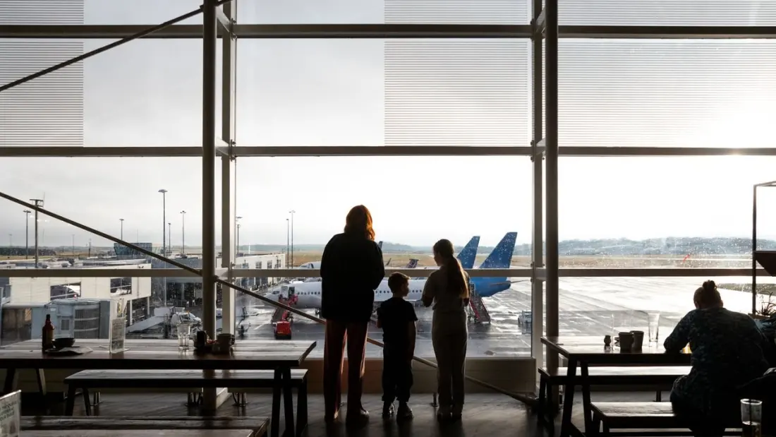 You Can Now Meet Someone at the Gate Without a Plane Ticket — Here's How TSA's Gateside Pass Works