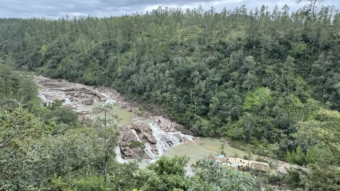 Mountain Pine Ridge: The Inland Belize of Maya Ruins, Waterfalls and Granite Swimming Holes