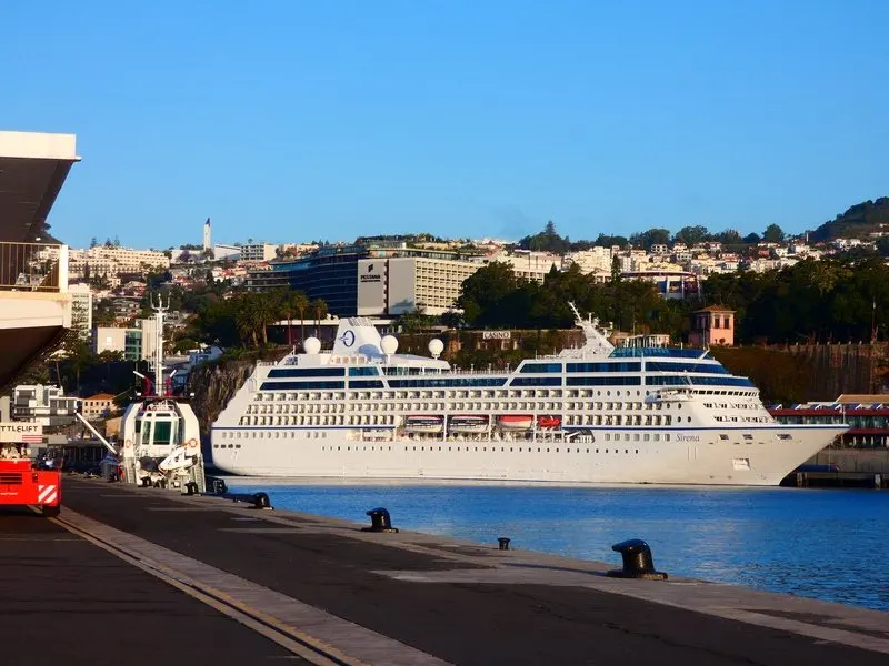 Semester at Sea Swaps Ships in 2028 as Ambassador Signs Ten-Year Deal