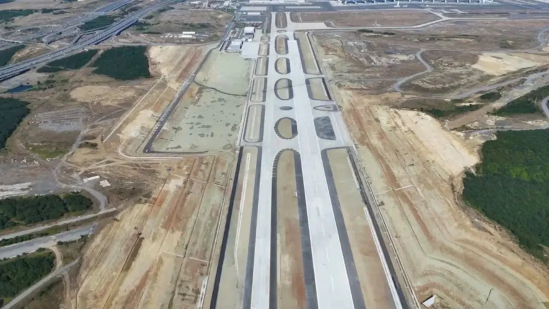 Istanbul Airport opens first east-west runway — its fourth main one