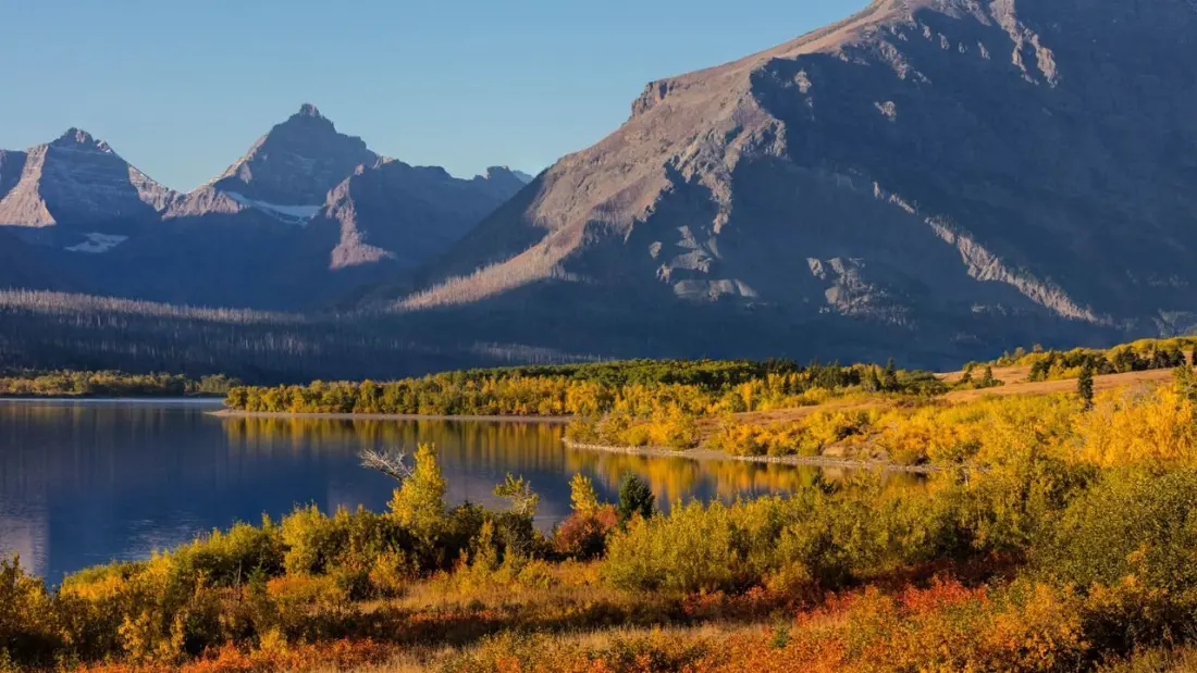 11 US National Parks That Put On Their Best Show in Autumn