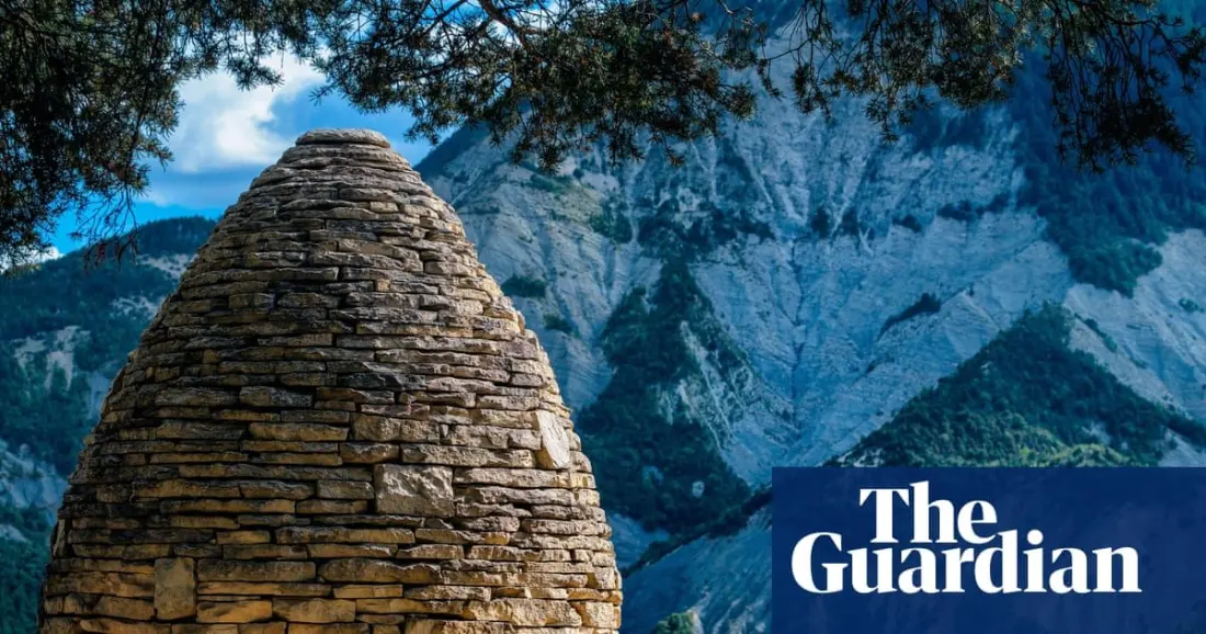 Sleeping inside art: hiking between Andy Goldsworthy's refuges in Haute-Provence