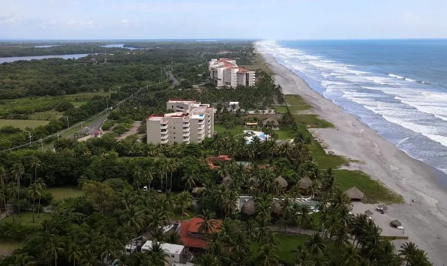 Costa del Sol: El Salvador's Family-Friendly Stretch of Pacific Sand
