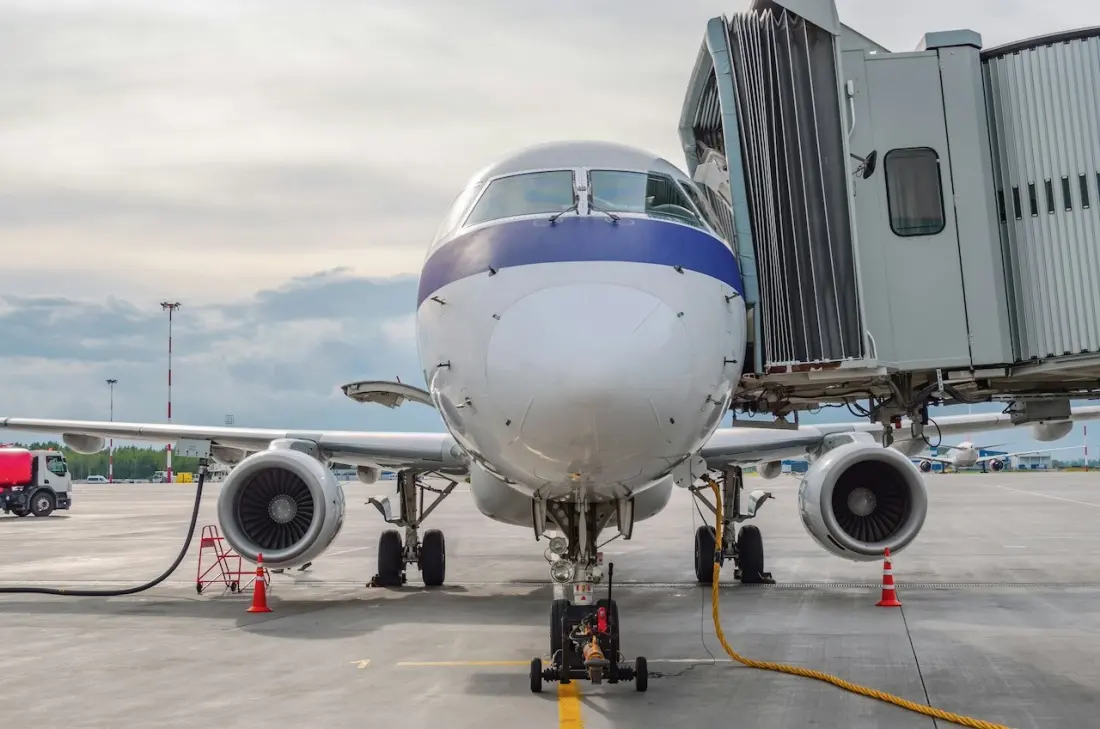 US airlines start cutting flights as jet fuel costs surge