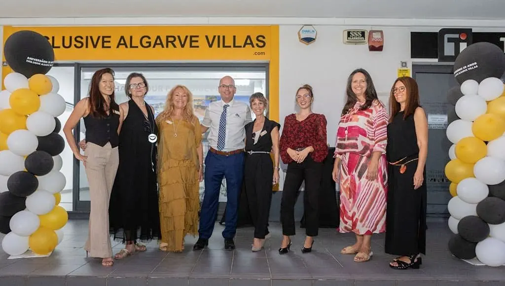 Algarve villa specialist Exclusive Algarve Villas turns 20 – and picks up a UK award for its AI-ready website
