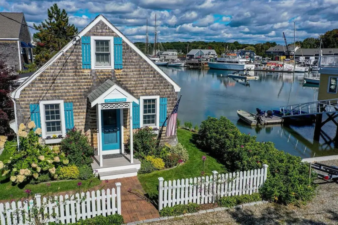 Kennebunkport in Autumn: Cottage-Style Vrbos That Make Shoulder Season Worth It