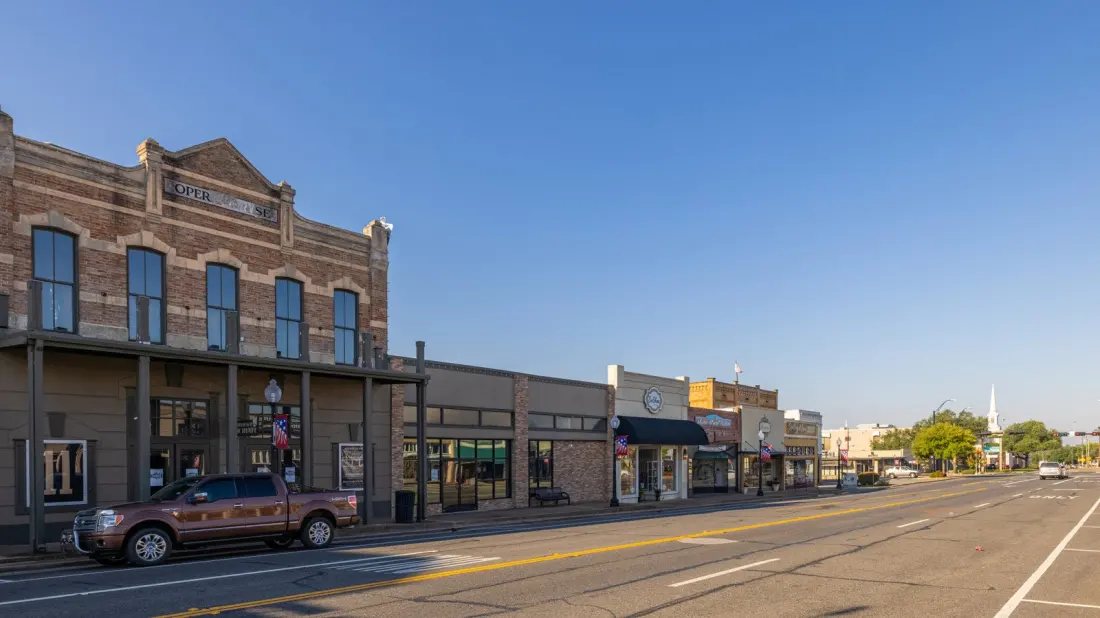 Henderson, Texas: A Historic Small Town With Lakeside Parks and East Texas Comfort Food