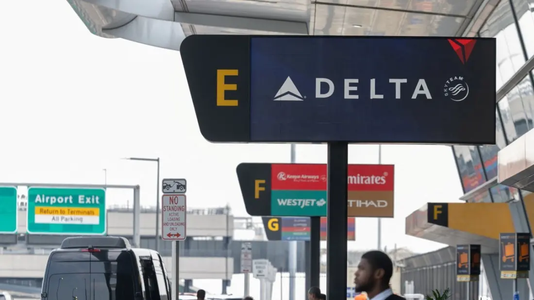 Cut fibre cable grounds flights across the US East Coast