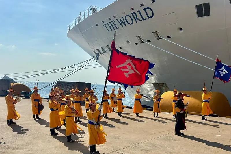 Floating Home The World Drops Anchor in Sokcho for the First Time