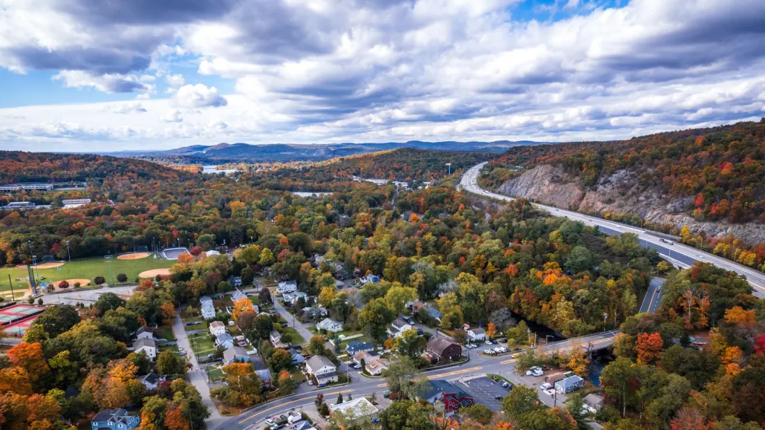 Mahwah, New Jersey: A Mountain-Backed Small Town an Hour From NYC