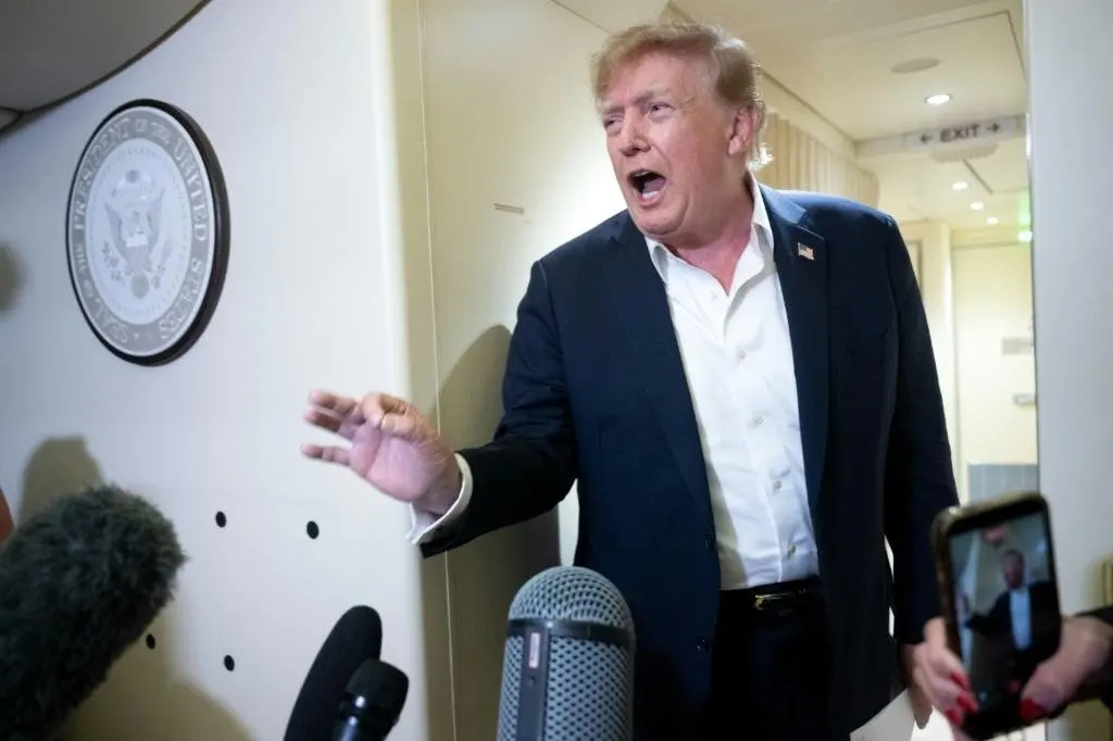 Trump rails against Supreme Court after mail-in voting block ahead of midterms