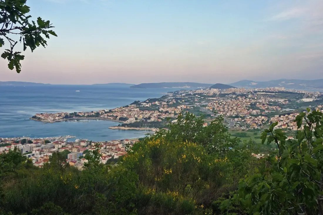 A 3,500-Year-Old Bronze Age Settlement Is Hiding in Split's Suburbs
