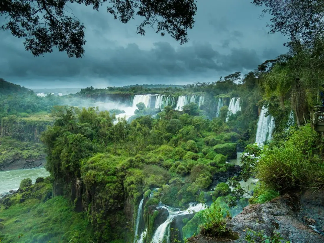 El Niño swells Iguazu Falls to six times normal flow, closing key walkways again