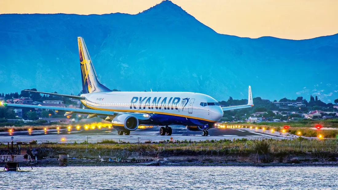 Eight Flights in One Day: Tracking a Ryanair 737-800's Nonstop Marathon Across Europe