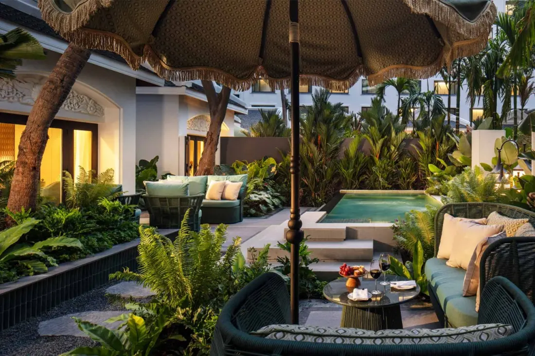 Bangkok's Anantara Siam reopens after a $50 million makeover — with its famous lobby mural intact