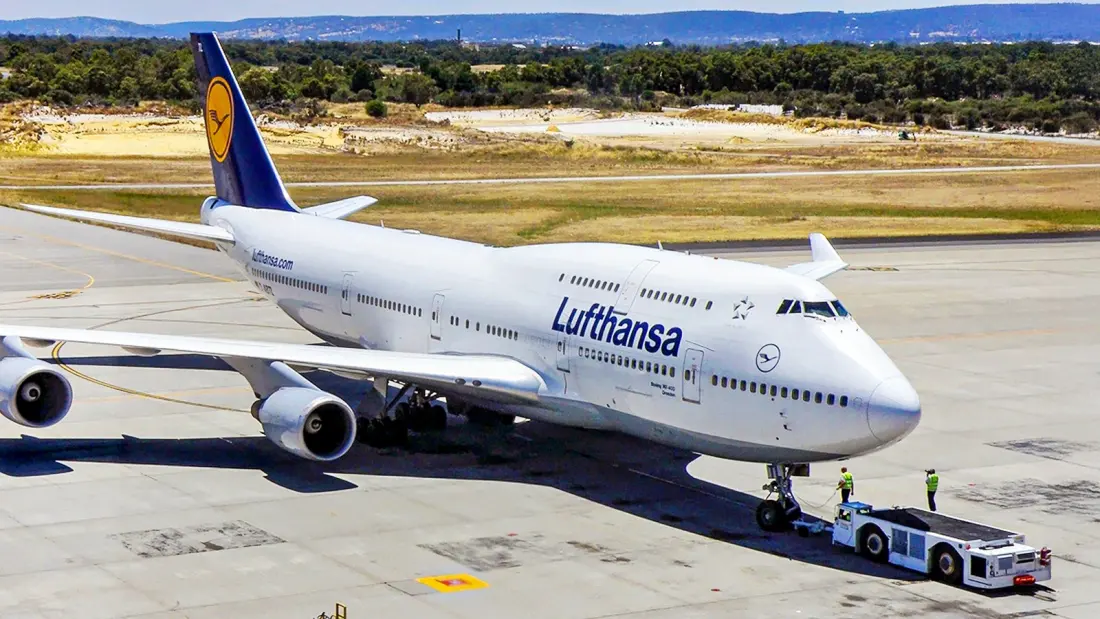 How Six Lufthansa 747s Got Stranded at a Small Dutch Airport They Could Land At — But Not Leave