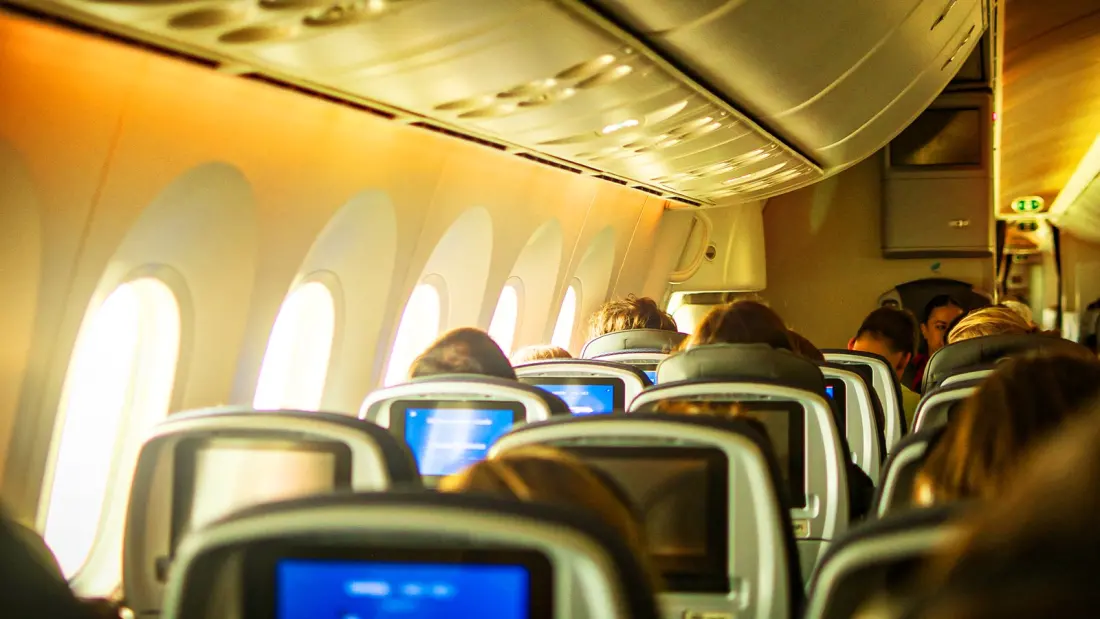 Why the Boeing 787's Cabin Air Makes Long Flights Feel Less Brutal