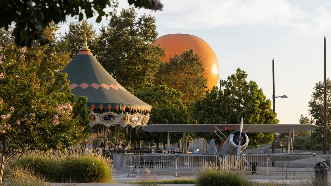 From Blimps to Balloon Rides: A Former Marine Corps Air Station Is Now Southern California's Great Park