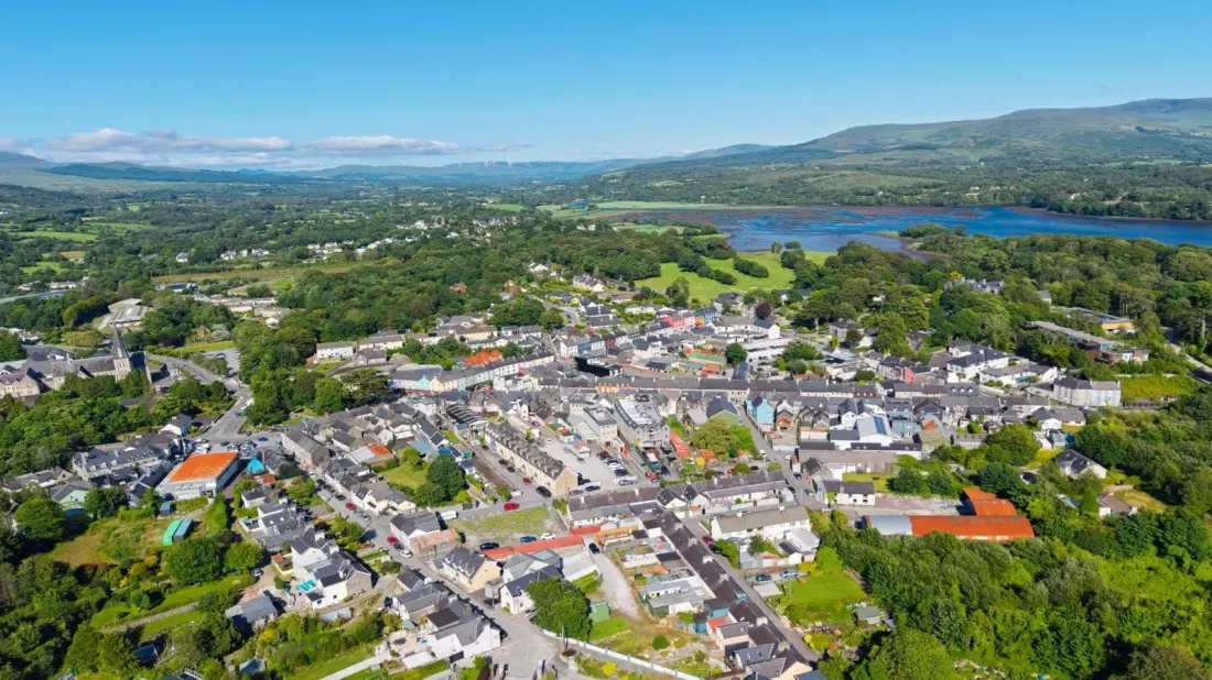 Kenmare: The Small Kerry Town With Big Hikes, Bay Kayaking and Two Excellent Breweries