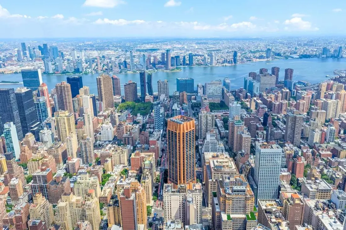 Where to Stay in Manhattan: Six Neighbourhoods That Suit Different Kinds of Trips