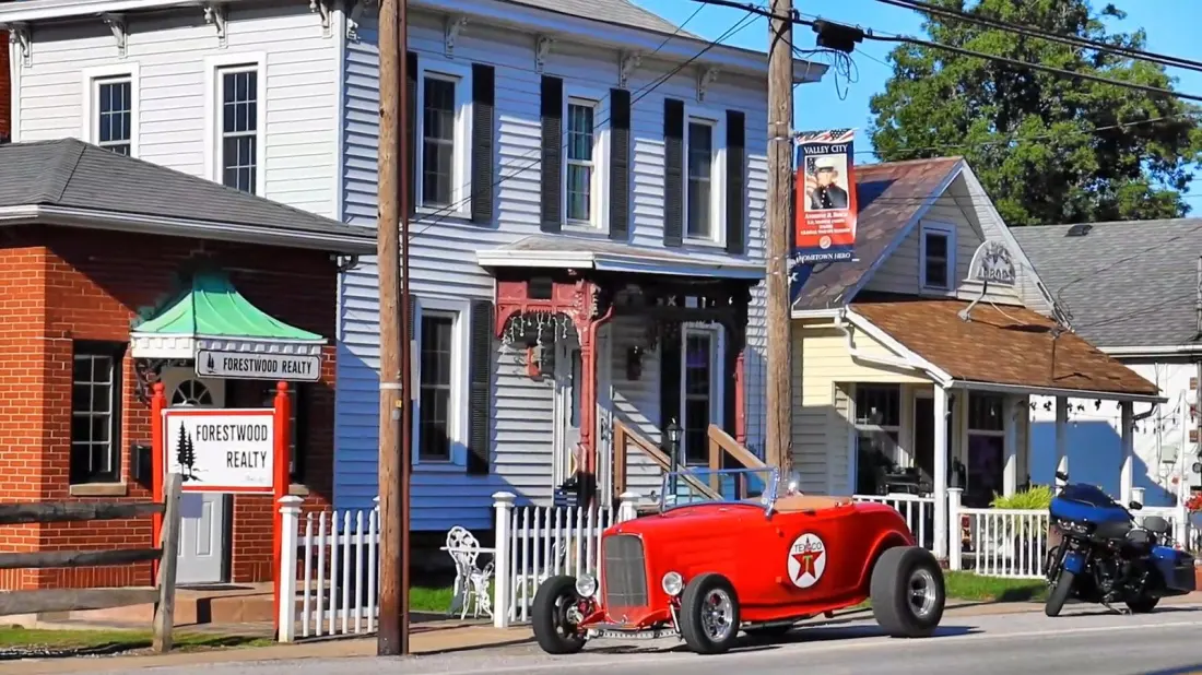 Valley City, Ohio: The Tiny Frog Jump Capital Worth a Detour From Cleveland