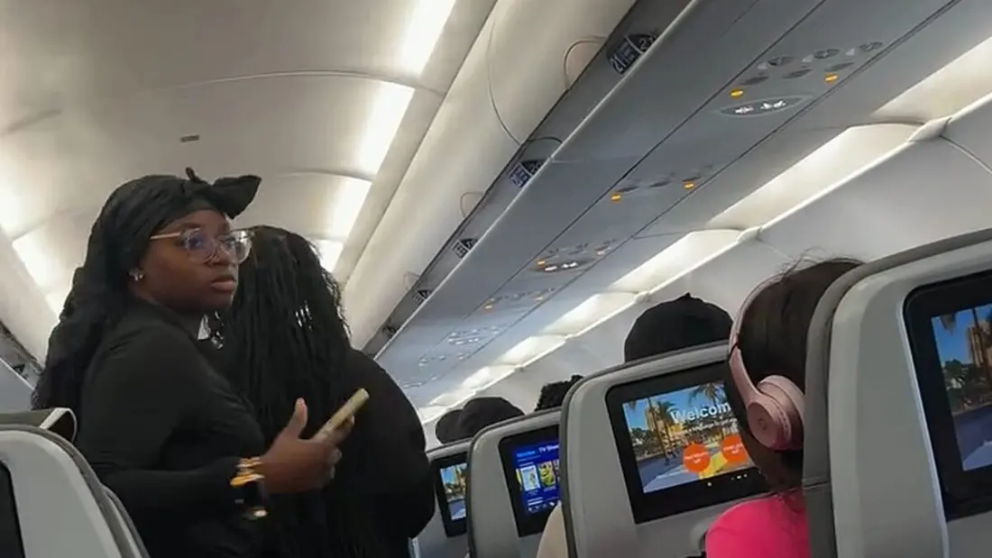 A Friend Got Kicked Off a JetBlue Flight in St. Maarten — Would You Stay Seated?