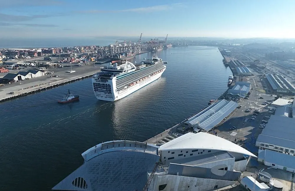 Fremantle opens WA cruise season as Sapphire Princess homeport countdown begins