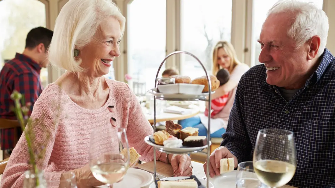 Afternoon Tea in England: The Etiquette Mistakes American Visitors Keep Making