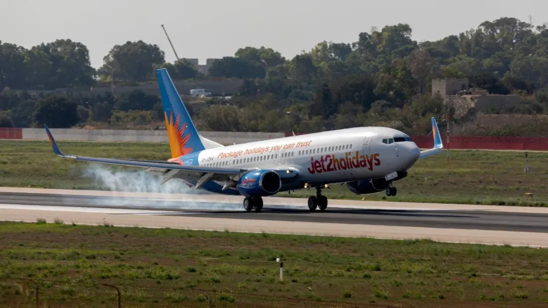 Jet2 Flight From Venice Slides Off Runway at Birmingham Amid Storm Boelo's Gusts