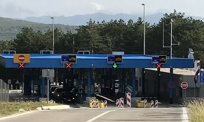 Croatia–Bosnia border at Gradiška is finally running at full capacity