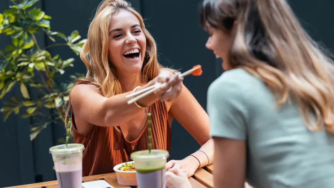 Table Manners in China: Four Etiquette Rules Visitors Get Wrong Fast