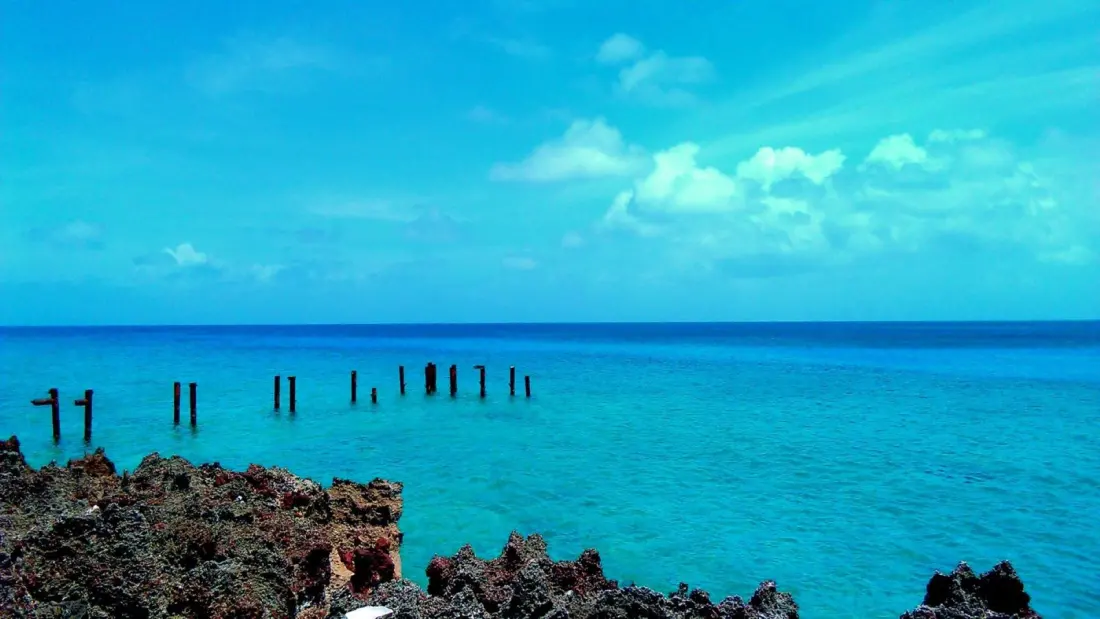 San Andres in 2026: Tourist Card Costs, Beach Excursions and Raizal Culture Explained