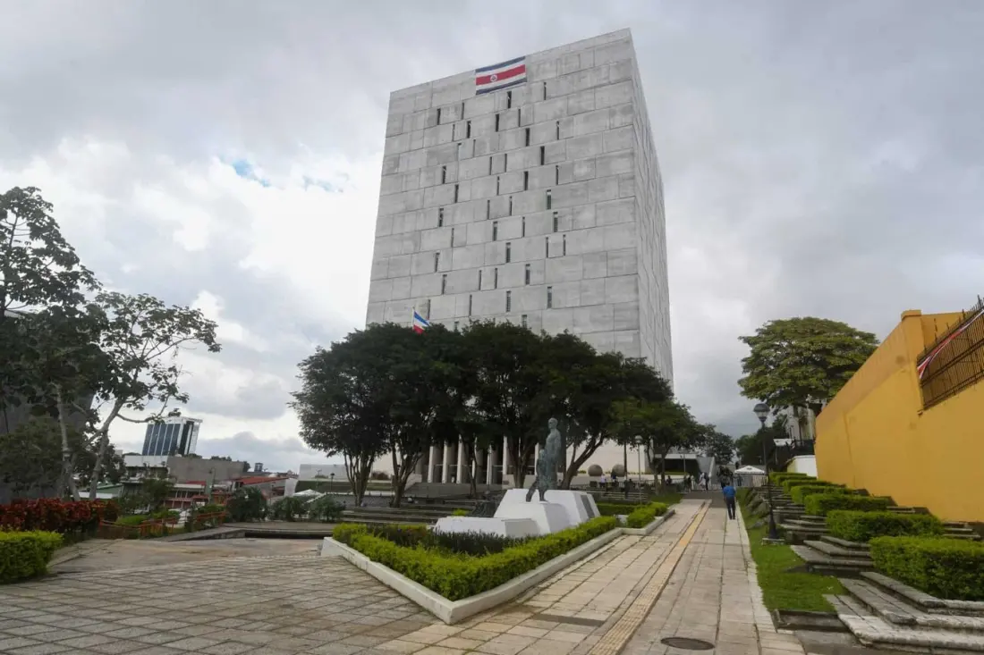 Costa Rica floats a 15% tax on foreign investment income — here's what it means for residents and would-be expats