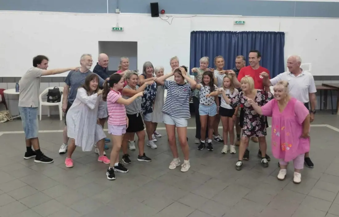 The Algarve's Amateur Theatre Scene Turns 35 — With a Trip Down the Rabbit Hole