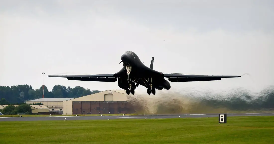 Business Jet Lands At RAF Fairford By Mistake, Prompting Security Response At US Bomber Base