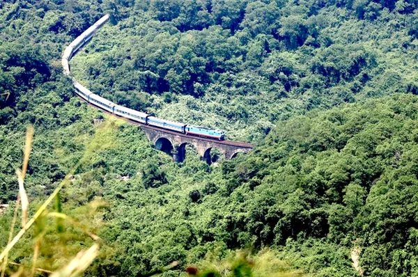 Two Vietnamese train rides just made a global top-20 rail list — and a steam loco comeback is next