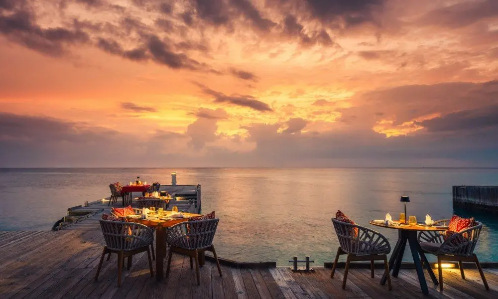 A Michelin-starred night over the Indian Ocean: InterContinental Maldives turns 80 with a Vietnamese-Maldivian dinner series