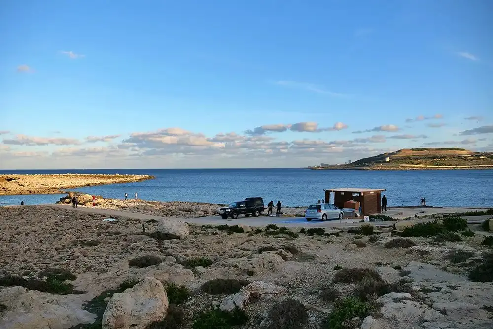 Five Divers Rescued in Rough Seas Off Malta's Rożi Wreck at Ċirkewwa