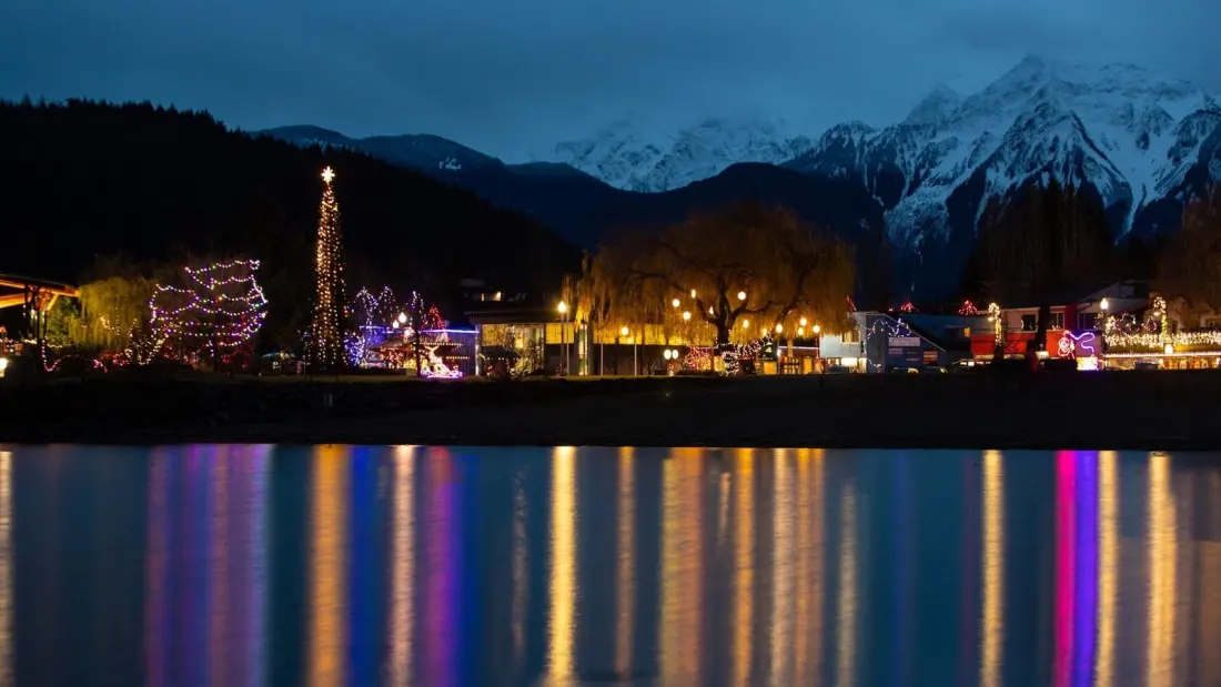Lights by the Lake returns to Harrison Hot Springs: BC's biggest free winter lights festival