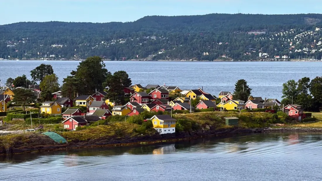 Red Barns, Yellow Houses, White Streets: What Norway's Paint Colours Really Mean
