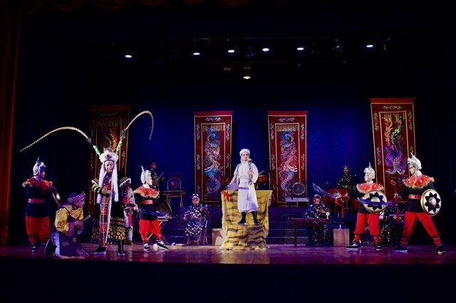 Ho Chi Minh City takes hát bội, Vietnam's oldest theatre form, to the streets