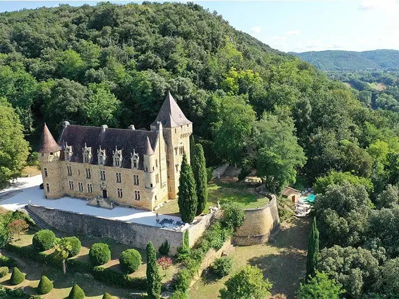 Living Like Local Gentry: Luxury Rentals in the Dordogne