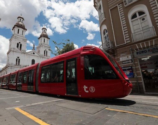 Cuenca gears up for Día de los Difuntos: tram tours, colada morada and a 150-vendor festival