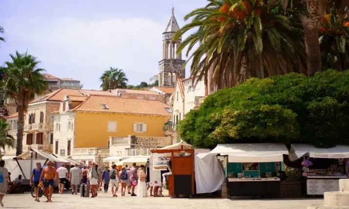 Croatia tourists now spend €162 a day — but restaurant prices still sting
