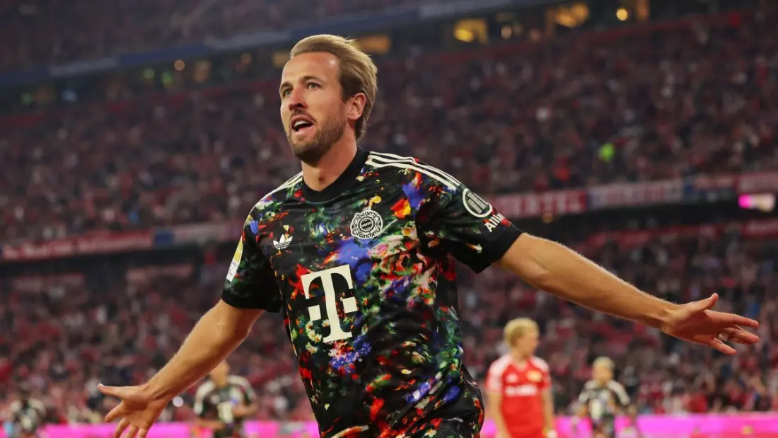 Harry Kane hits 100 Bundesliga goals as Bayern party in Oktoberfest kits