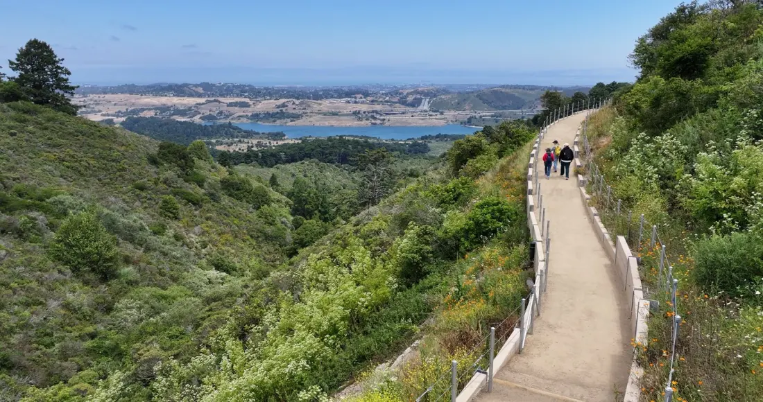 A New 6-Mile Trail Near San Francisco Opens Up Views of the Bay, the Ocean and Beyond