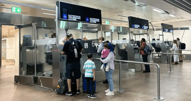 Five-hour passport queues at Brussels Airport as EU's new biometric border system struggles